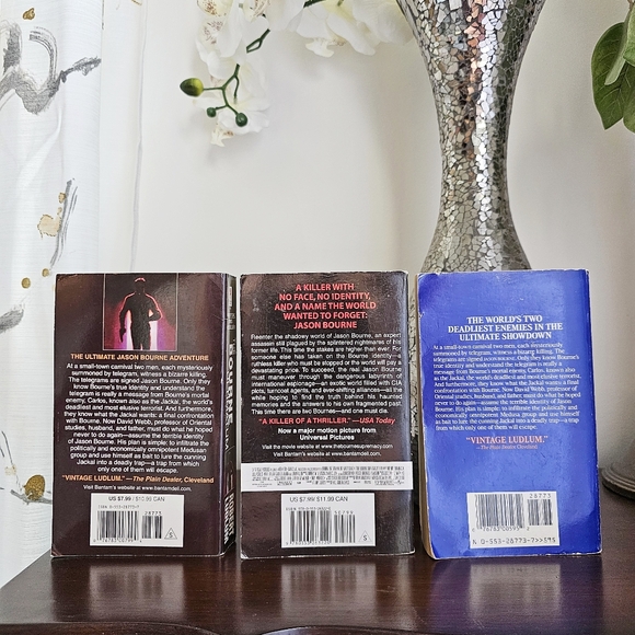 Robert Ludlum Lot of 3 Paperback Books The Bourne Ultimatum The Bourne Supremacy - Picture 2 of 10